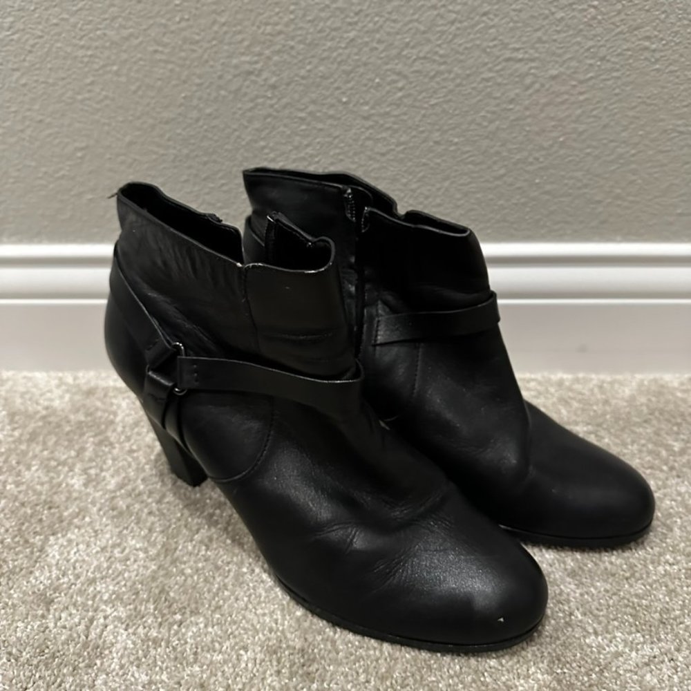 Cole Haan Black Leather Heeled Booties - size 11